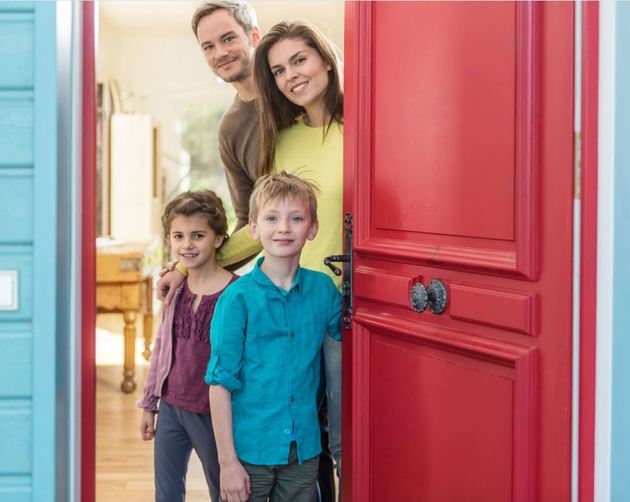 Как выбрать надежную входную дверь для своей семьи