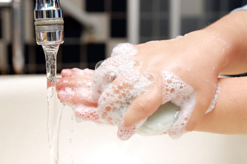 Зачем нужно иметь дома жидкое мыло?